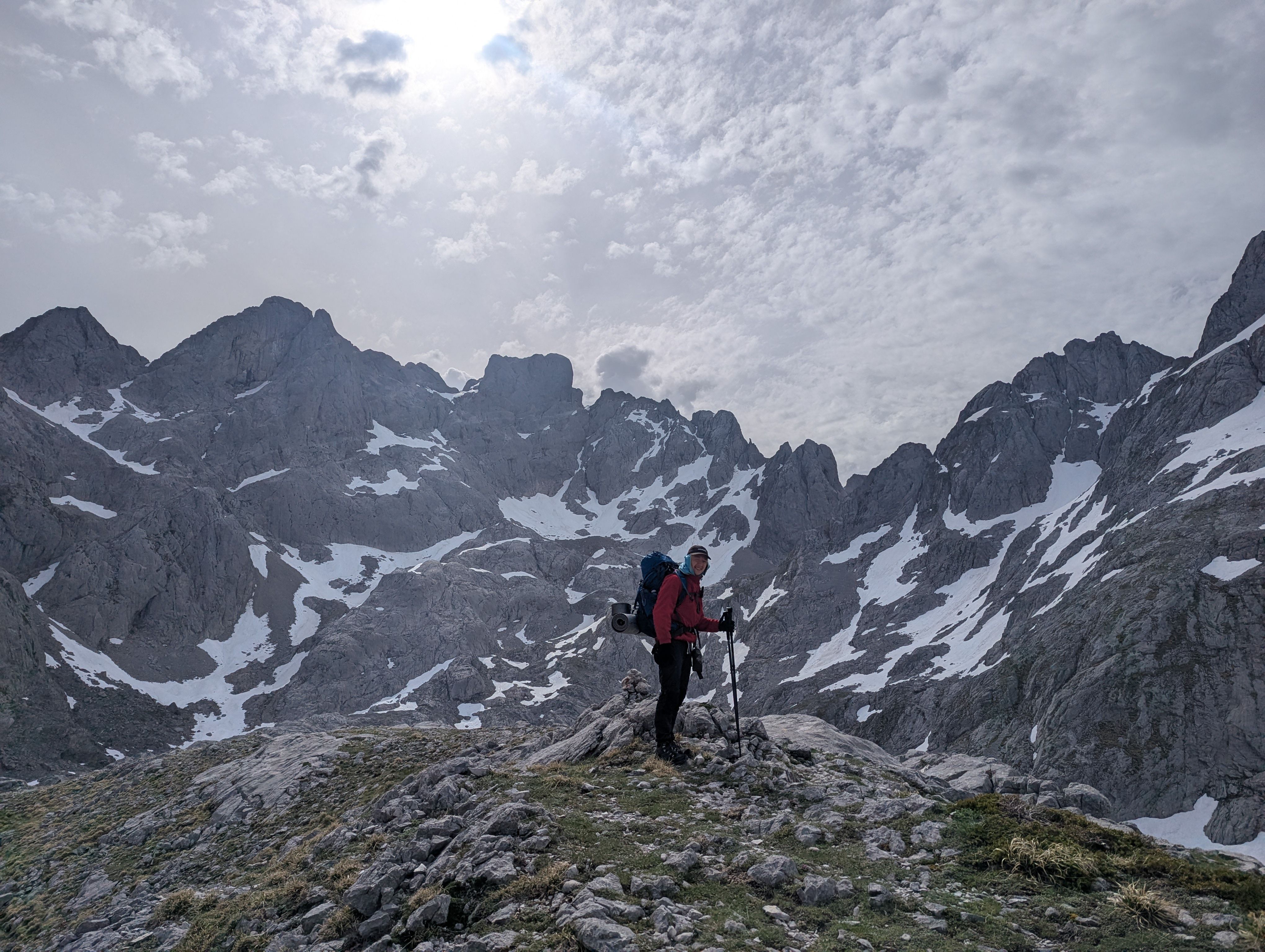 Mittem im Bergkessel